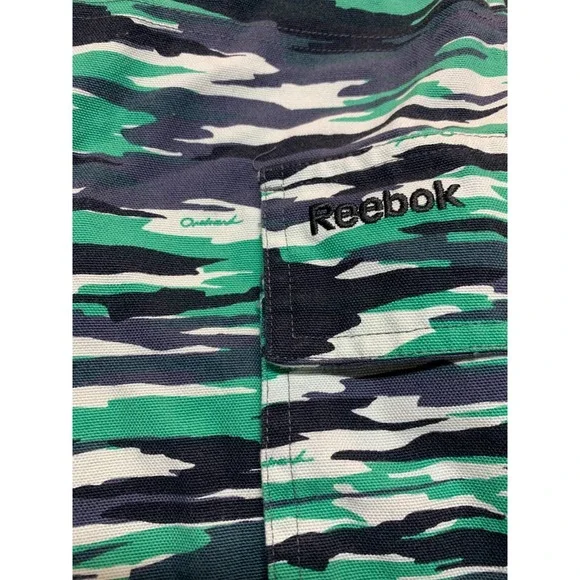 Vintage Reebok X Orchard Street Green‎ Abstract Camo Cargo Shorts Mens L 36 RARE